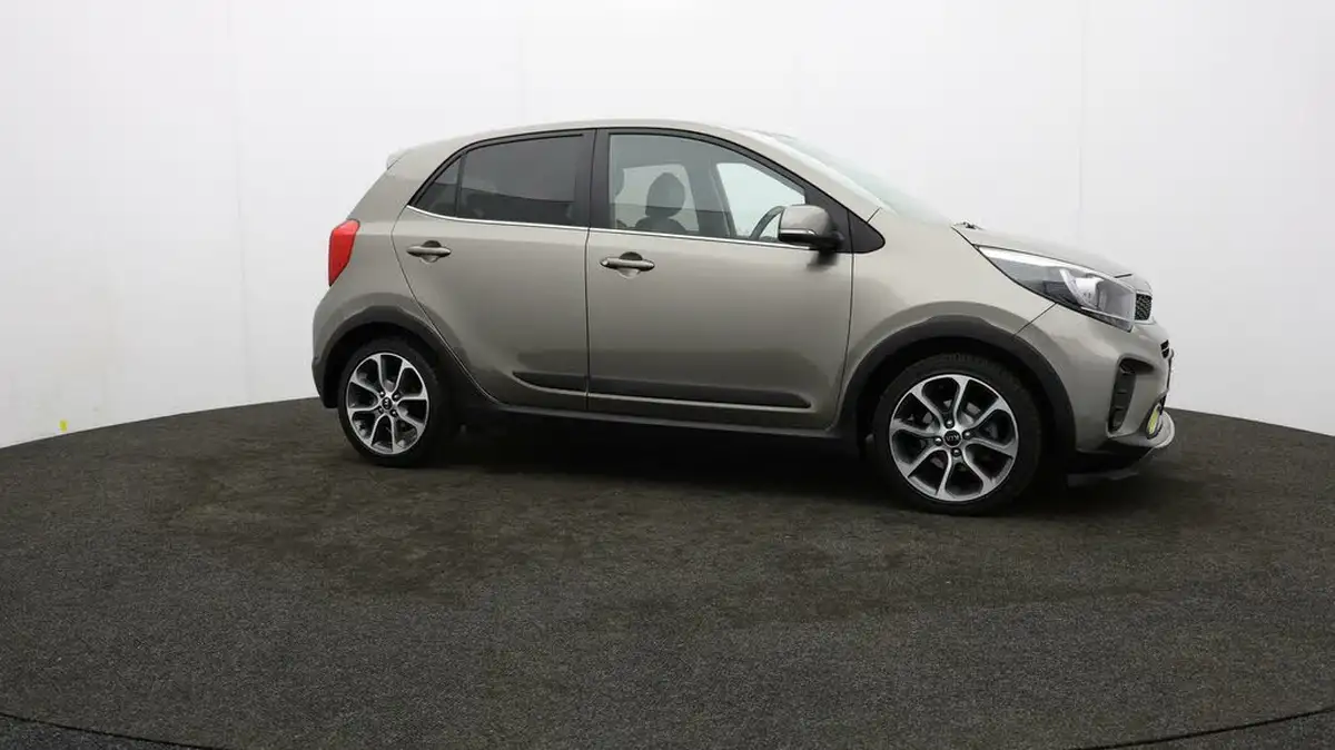 2020-kia-picanto-125-x-line-big-35