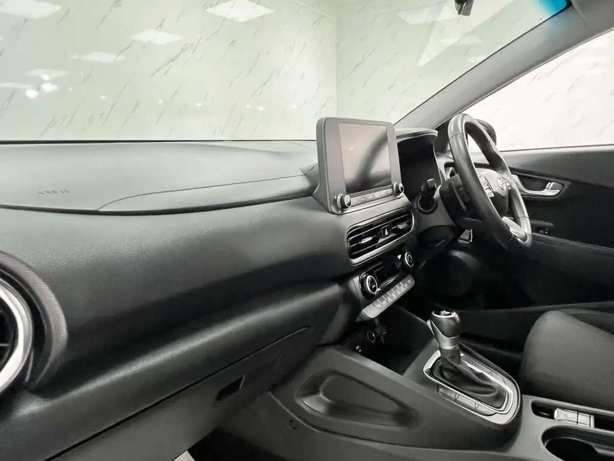 2022-hyundai-kona-16-gdi-se-connect-big-14