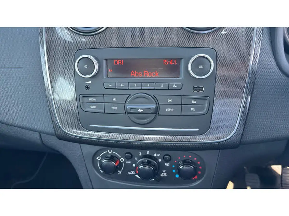 2018-dacia-sandero-stepway-09-tce-essential-big-37