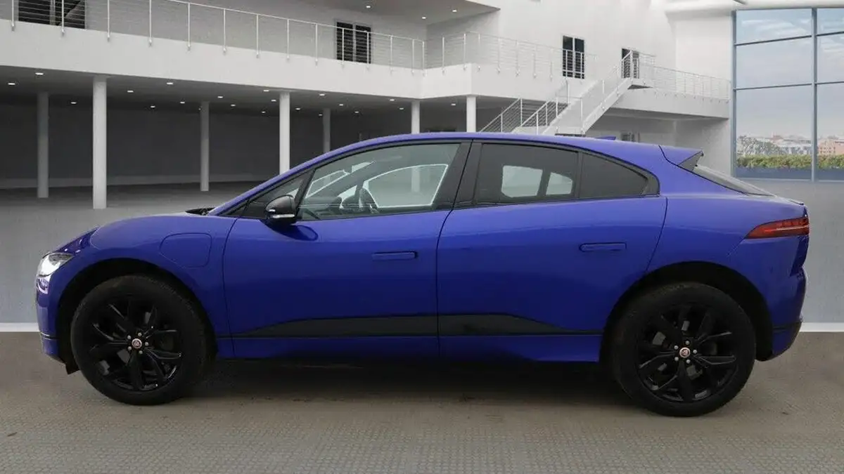 2022-jaguar-i-pace-ev400-hse-black-big-5
