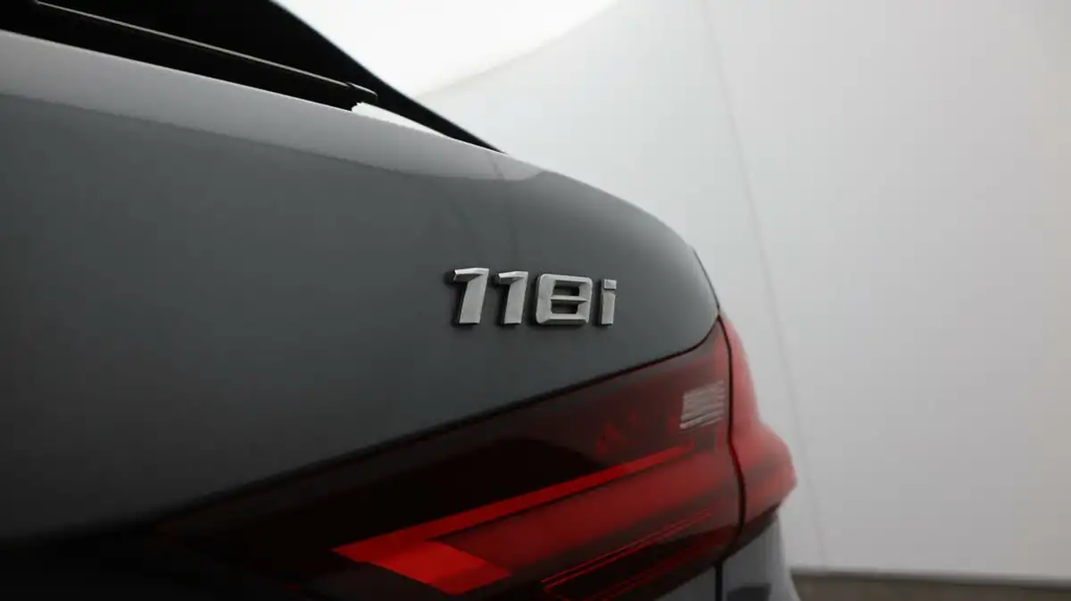 2023-bmw-1-series-15-118i-m-sport-lcp-dct-big-22