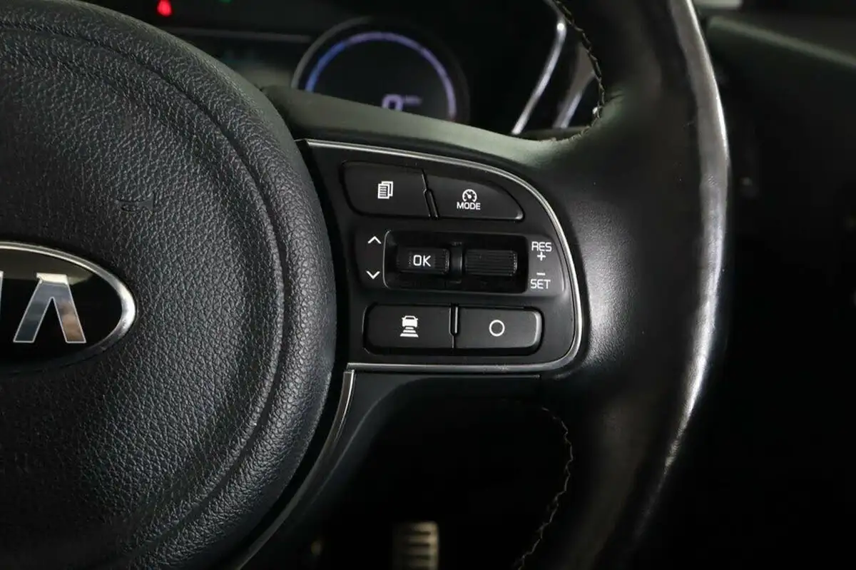 2021-kia-e-niro-ev-4-big-13