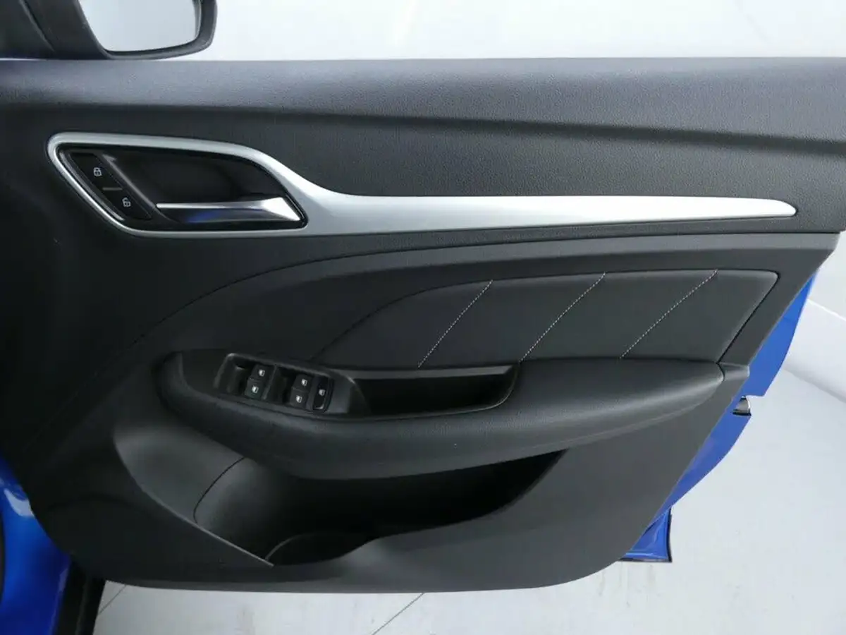 2020-mg-zs-suv-10t-gdi-exclusive-111ps-big-21