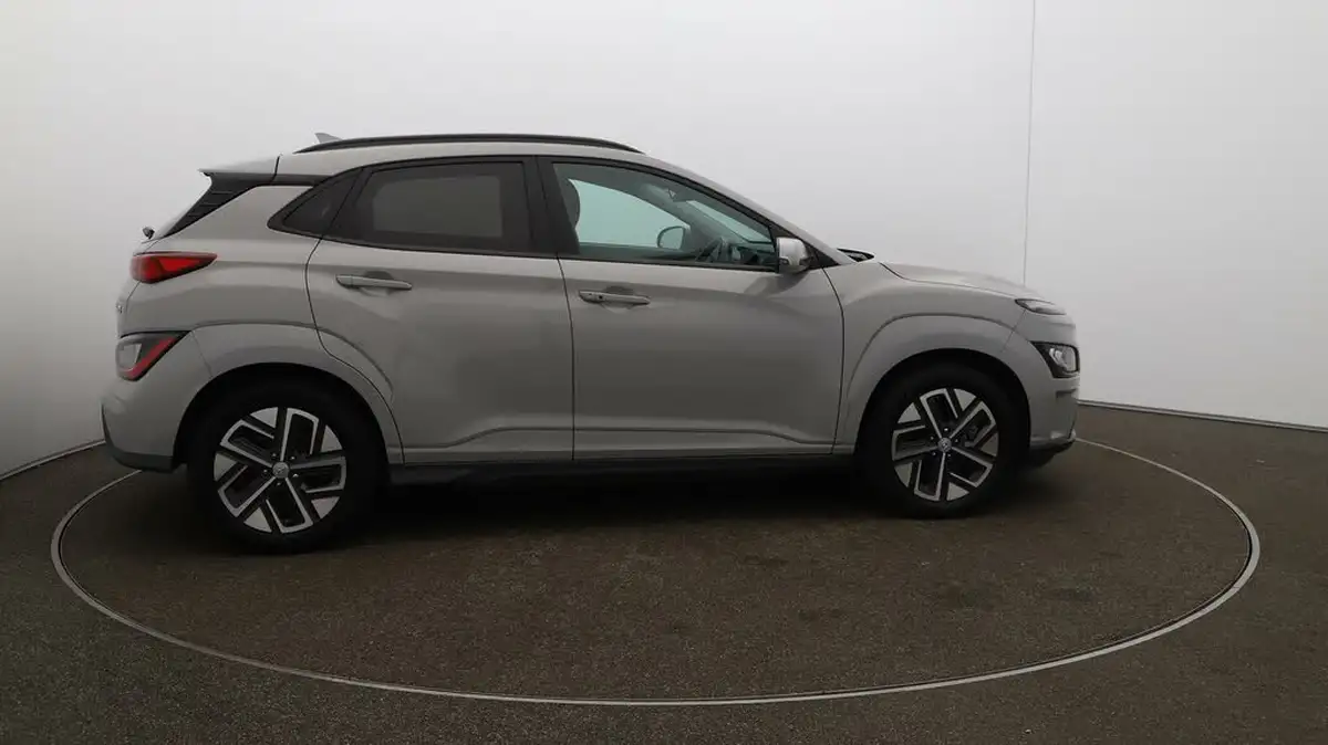 2022-hyundai-kona-e-premium-204ps-64kwh-7kw-obc-big-44
