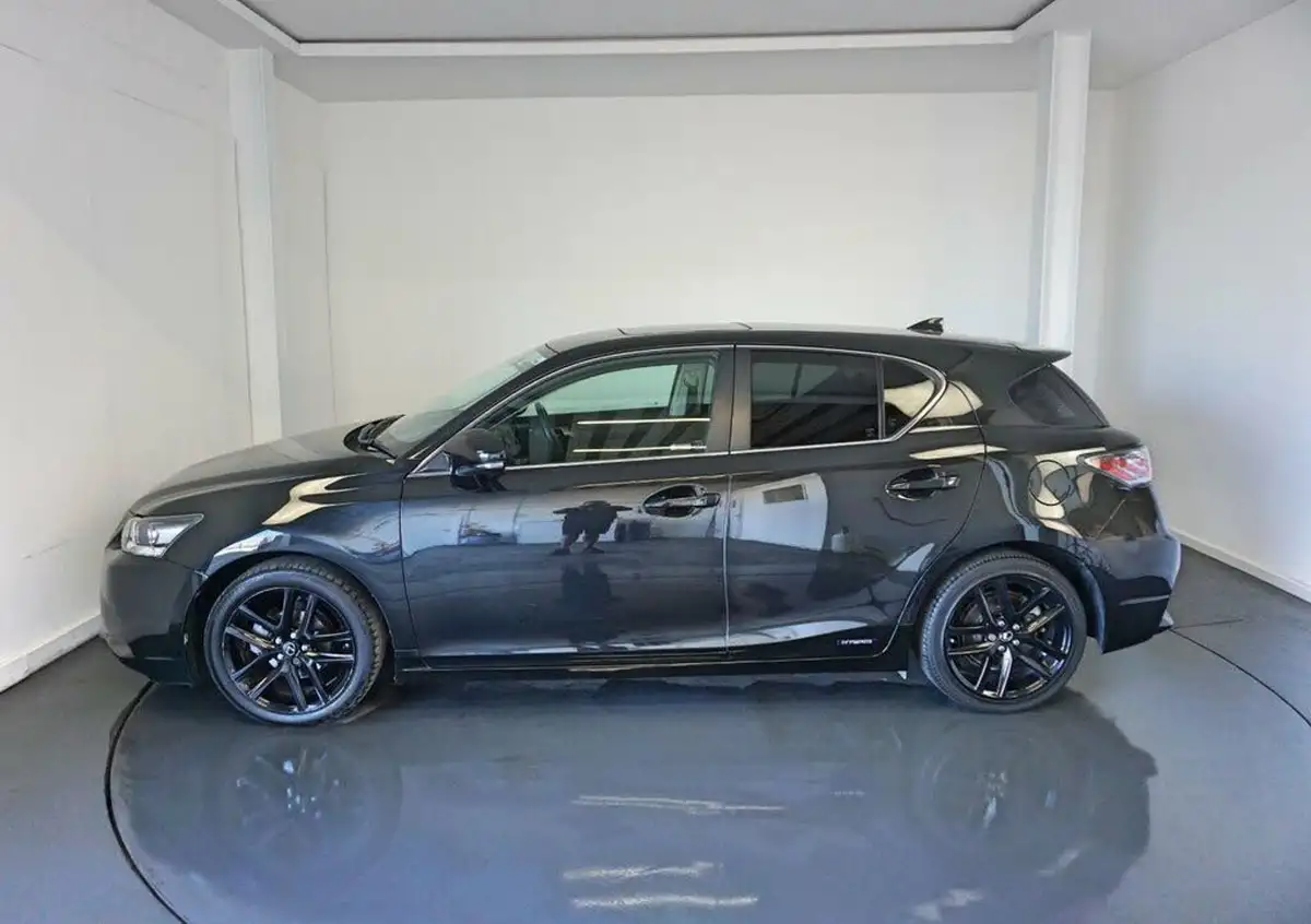 2016-lexus-ct-200h-18-sport-big-3