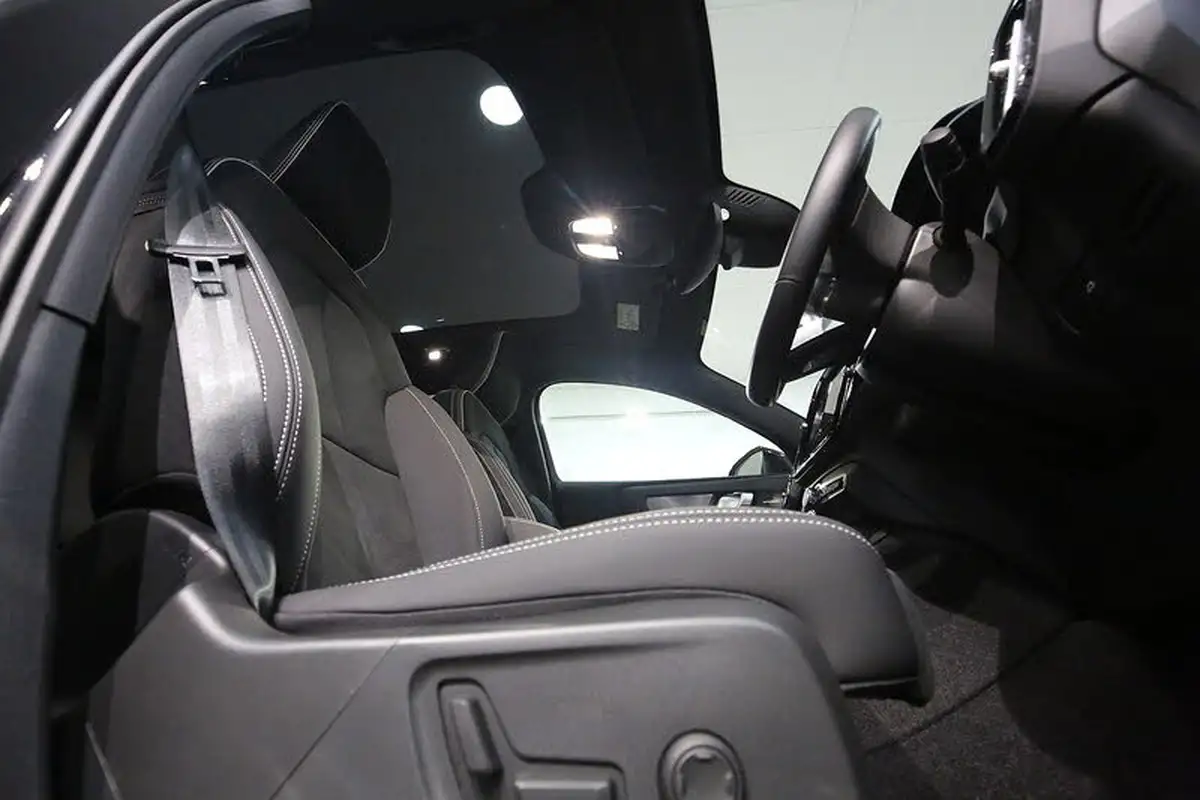 2023-volvo-c40-e-twin-recharge-ultimate-big-17