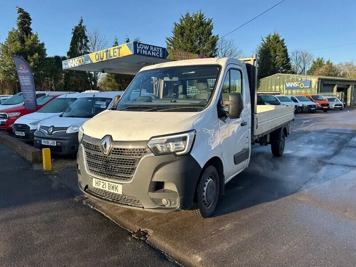 2021-renault-master-23dci-ll35-135-business-chassis-cab-big-0