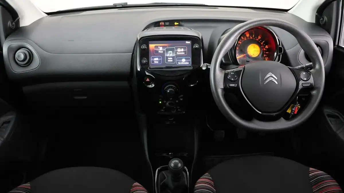 2019-citroen-c1-10-vti-feel-72ps-ss-5d-big-13