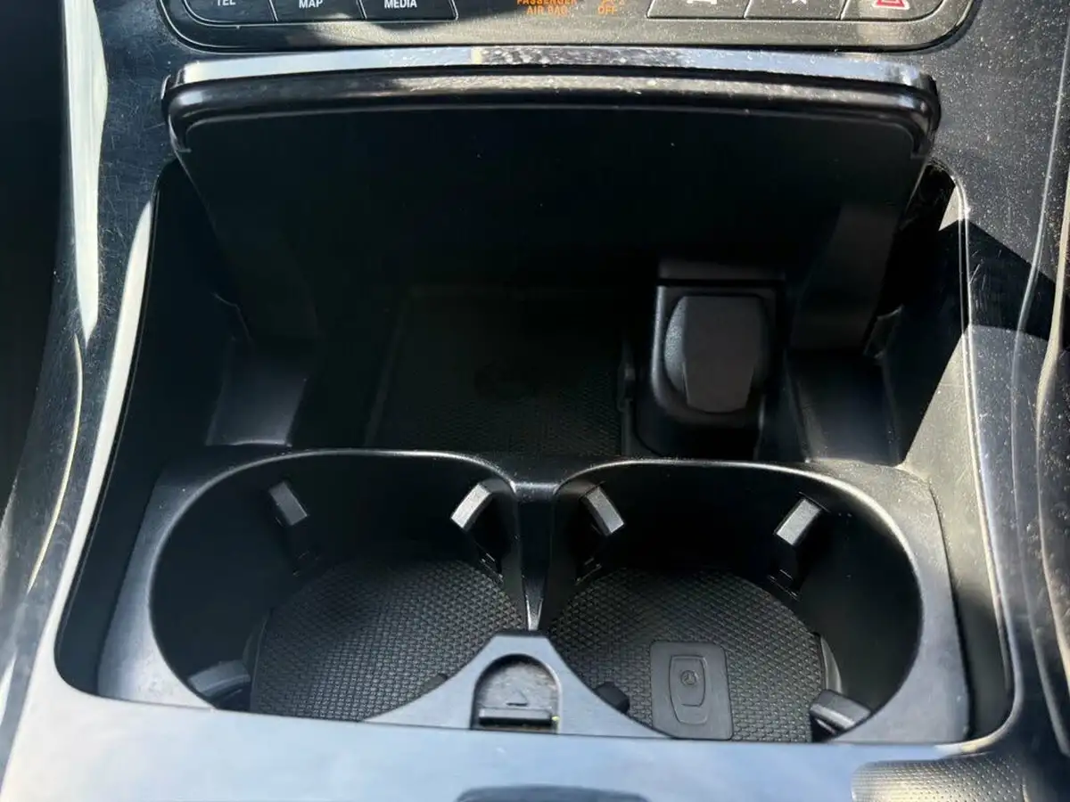 2021-mercedes-benz-eqc-e-eqc-400-amg-line-big-19