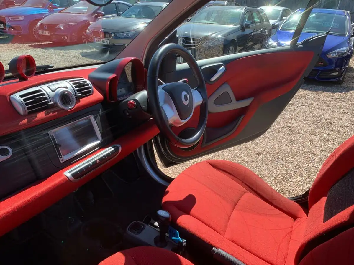2012-smart-fortwo-08td-passion-coupe-softouch-big-23