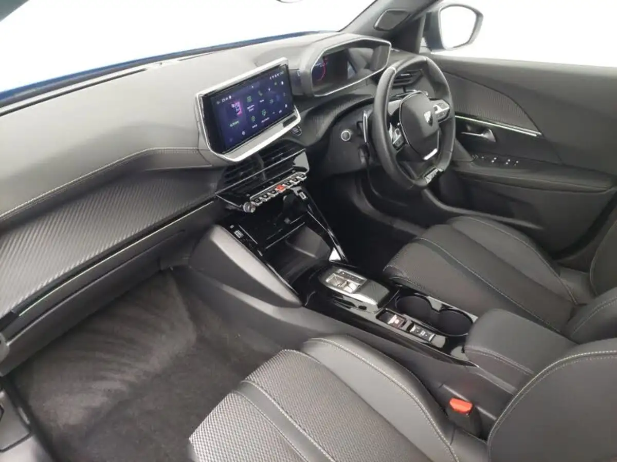 2023-peugeot-2008-suv-big-4