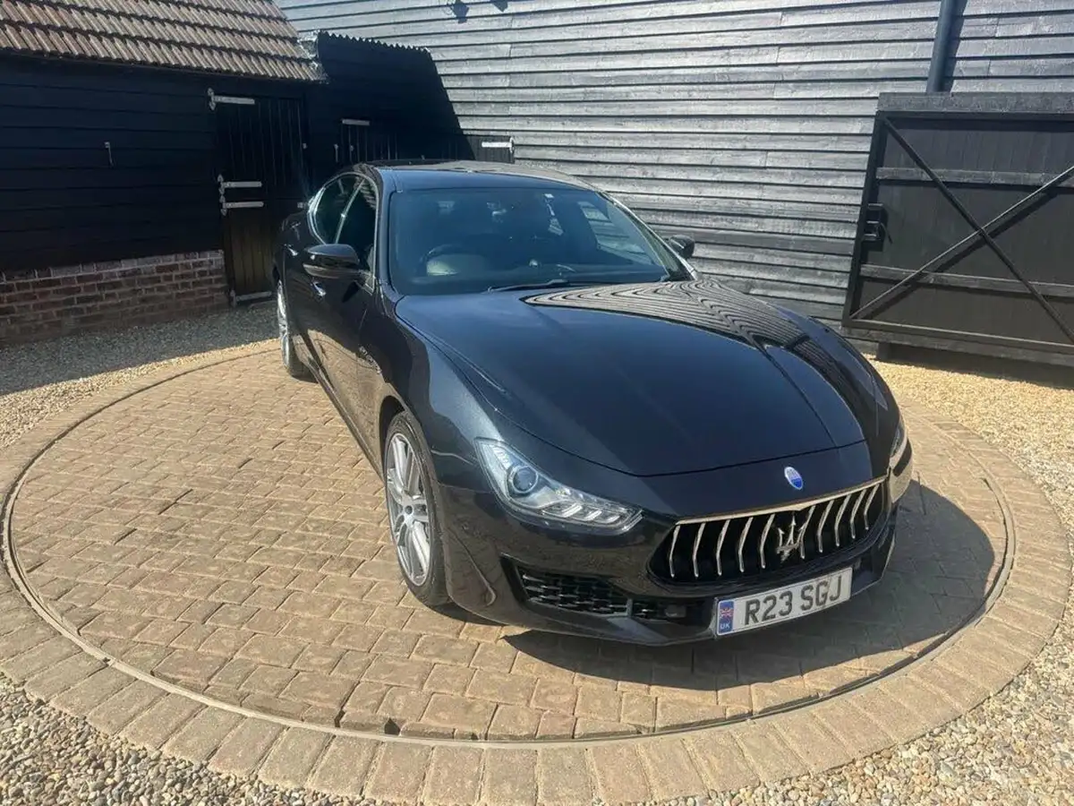 2018-maserati-ghibli-30td-big-33