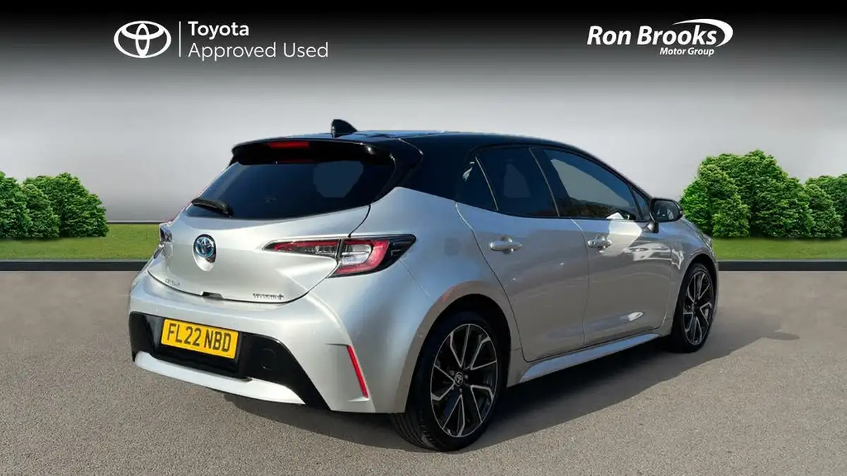 2022-toyota-corolla-18-vvt-i-excel-120bhp-trk-hatchback-big-1