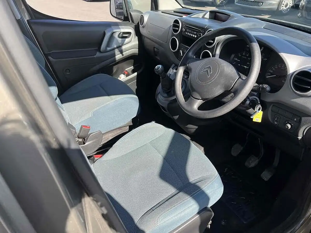 2017-citroen-berlingo-16bluehdi-multispace-feel-100ps-big-18