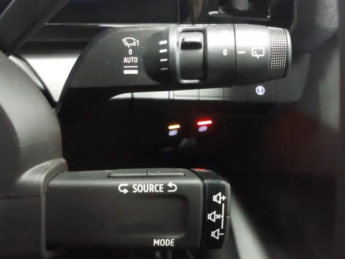 2024-renault-megane-e-tech-e-techno-e-tech-comfort-range-big-14