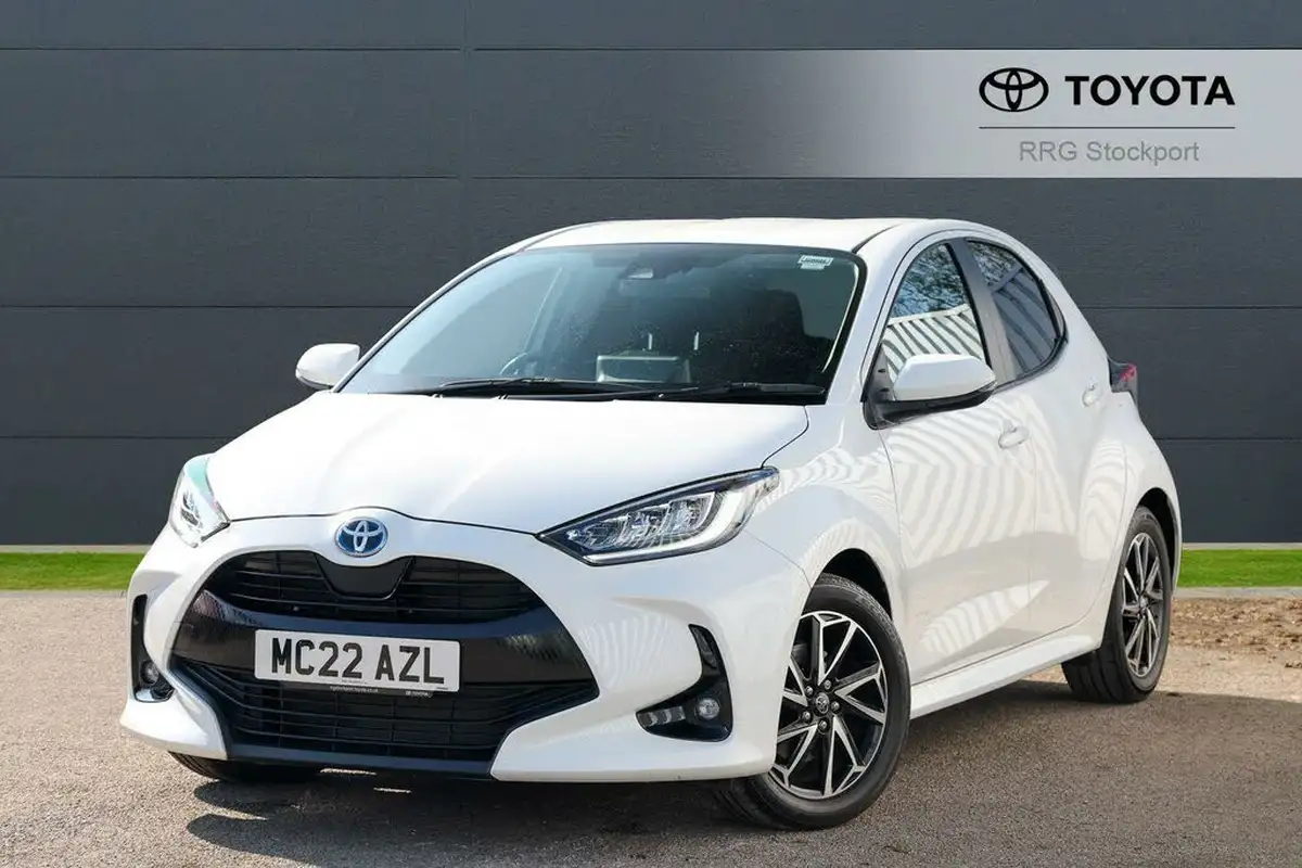 2022-toyota-yaris-15-vvt-i-design-big-2