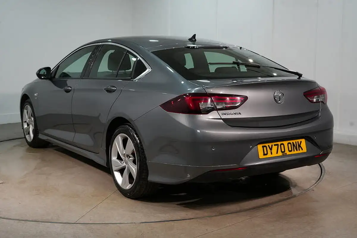2020-vauxhall-insignia-grand-sport-15-turbo-sri-vx-line-nav-big-8