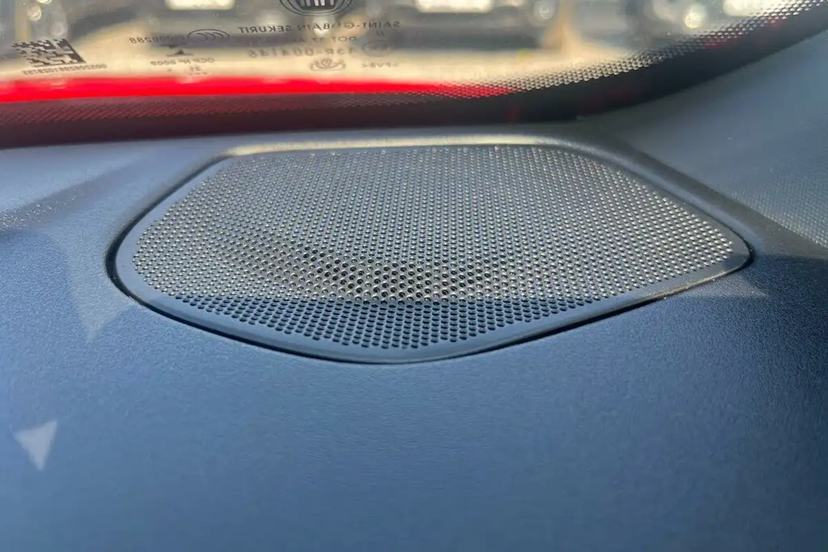 2022-fiat-500x-10-firefly-turbo-sport-big-23