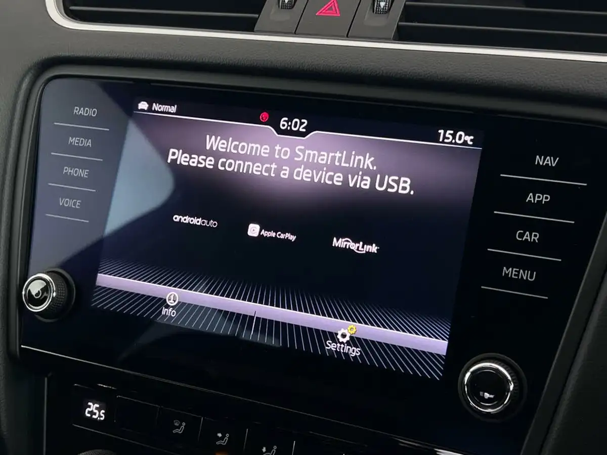 2019-skoda-octavia-15-tsi-se-drive-hatchback-dsg-big-22