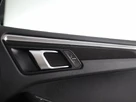 2022-porsche-macan-29-v6-s-small-23
