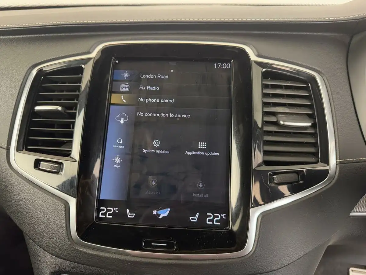 2021-volvo-xc90-20-b5-r-design-big-53