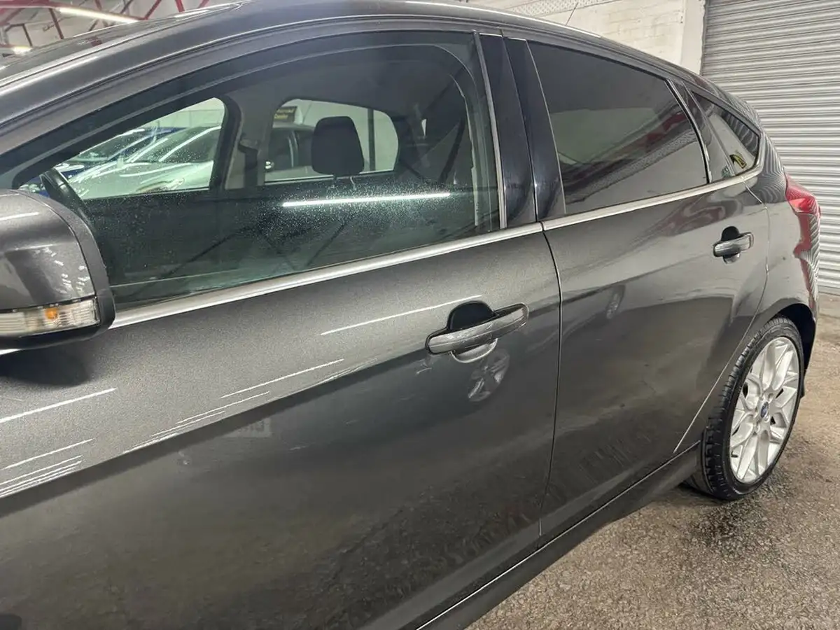 2015-ford-focus-16tdci-zetec-s-hatchback-big-34