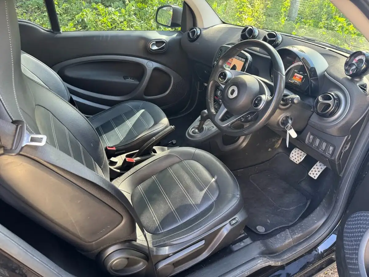 2017-smart-fortwo-10-prime-sport-70bhp-premiumss-coupe-twinamic-big-9
