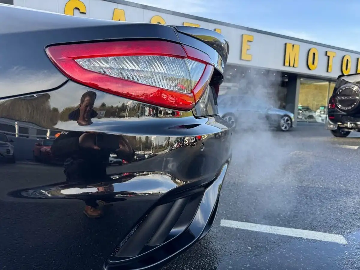 2020-maserati-grancabrio-47-mc-big-29