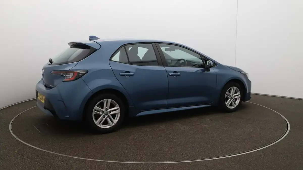 2022-toyota-corolla-18-vvt-i-icon-120bhp-trk-hatchback-5d-big-44