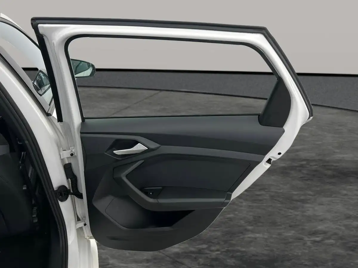2022-audi-a1-10-30-tfsi-s-line-big-24
