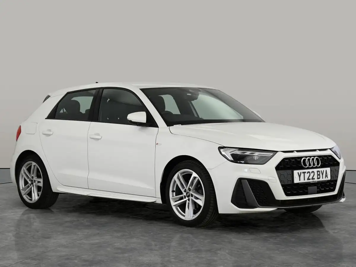 2022-audi-a1-10-30-tfsi-s-line-big-3