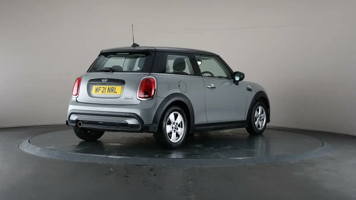 2021-mini-cooper-15-cooper-classic-hatchback-3d-big-55