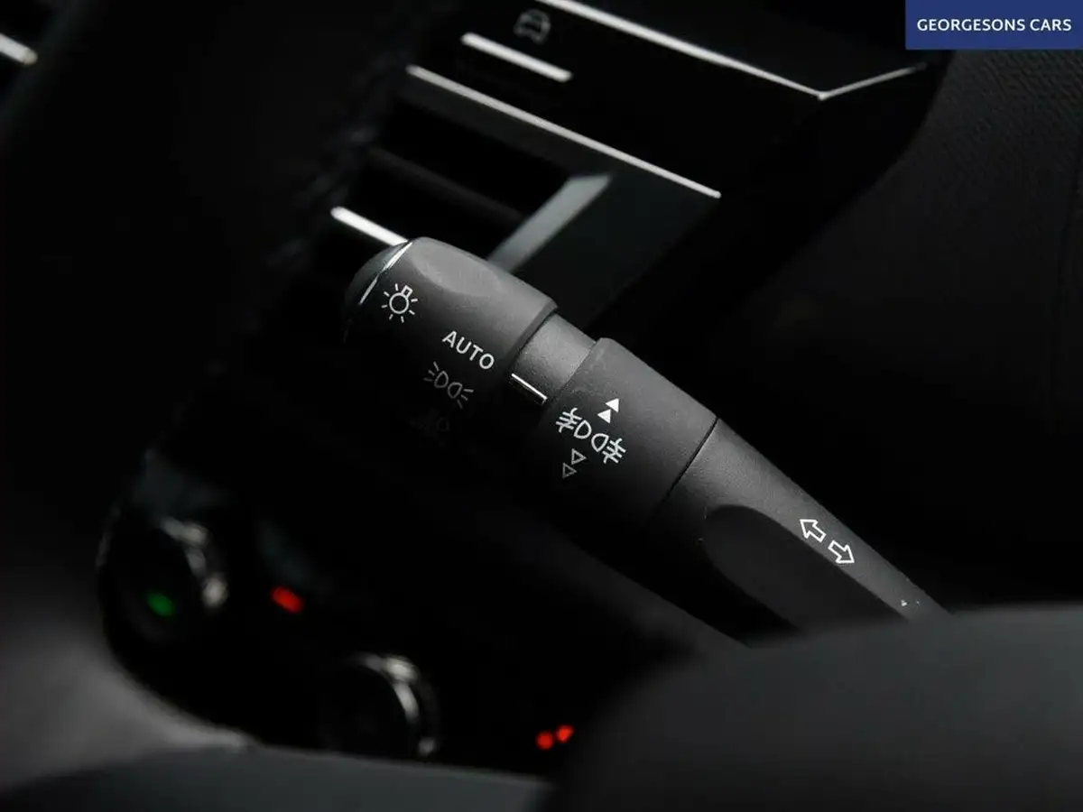 2023-citroen-c4-e-c-series-edition-big-27