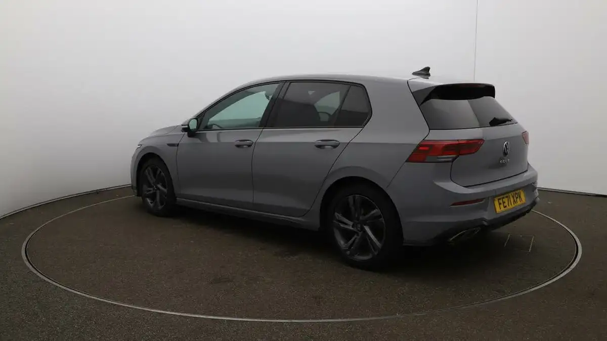 2021-volkswagen-golf-15-tsi-r-line-150ps-hatchback-big-5