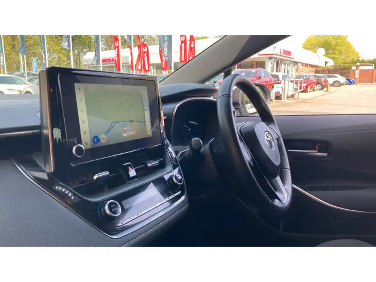 2022-toyota-corolla-18-vvt-i-icon-tech-spare-wheel-touring-sports-5d-big-21