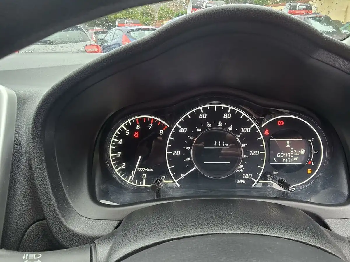 2014-nissan-note-12-acenta-premium-dig-s-98ps-big-12