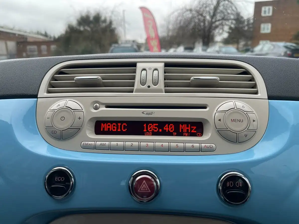 2011-fiat-500c-09-lounge-twinair-big-19