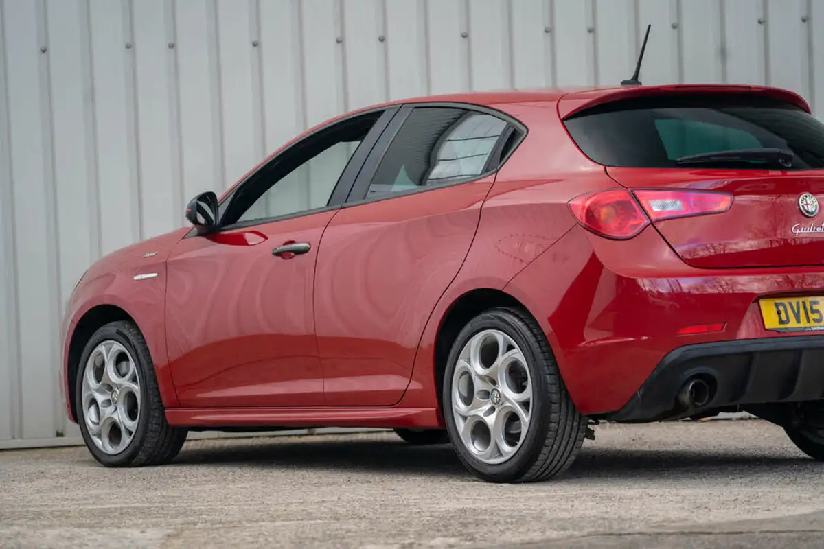 2015-alfa-romeo-giulietta-14-tb-sprint-big-40