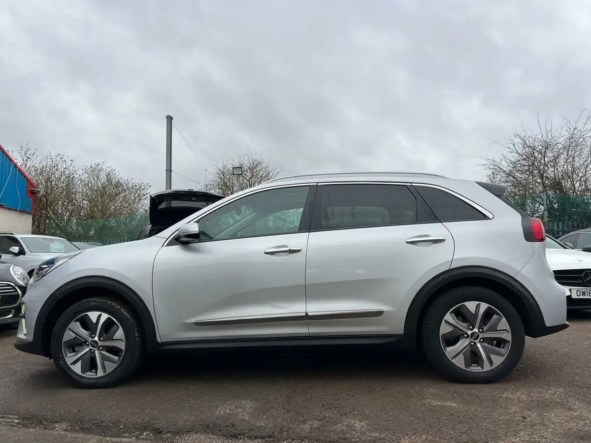 2020-kia-e-niro-ev-4-big-6