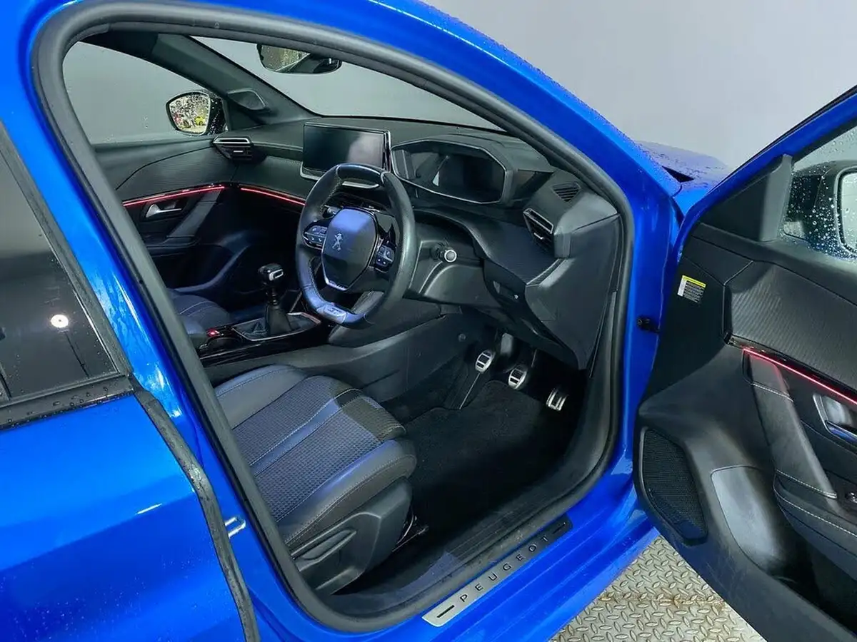 2022-peugeot-208-12-puretech-gt-100bhp-big-14