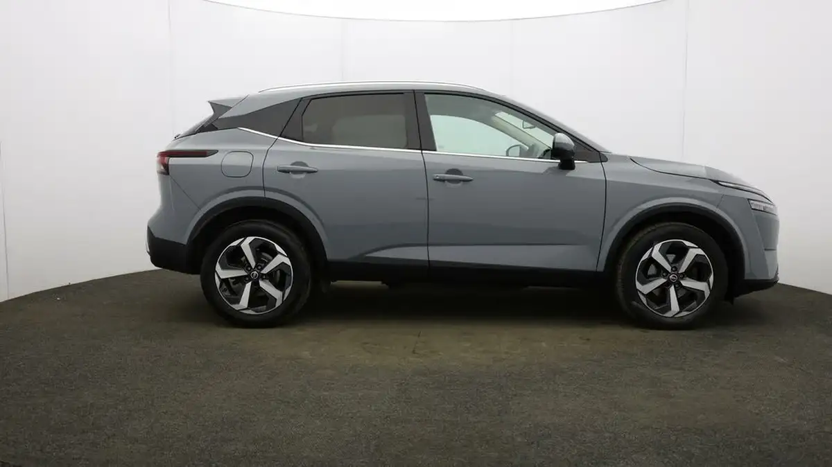 2021-nissan-qashqai-13-dig-t-premiere-edition-140ps-big-7
