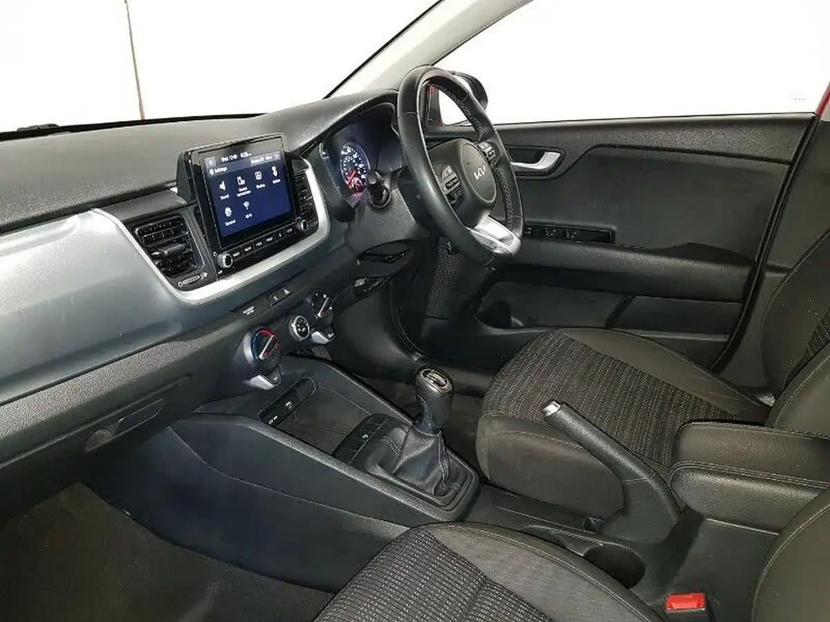 2023-kia-stonic-10-t-gdi-2-99bhp-big-4