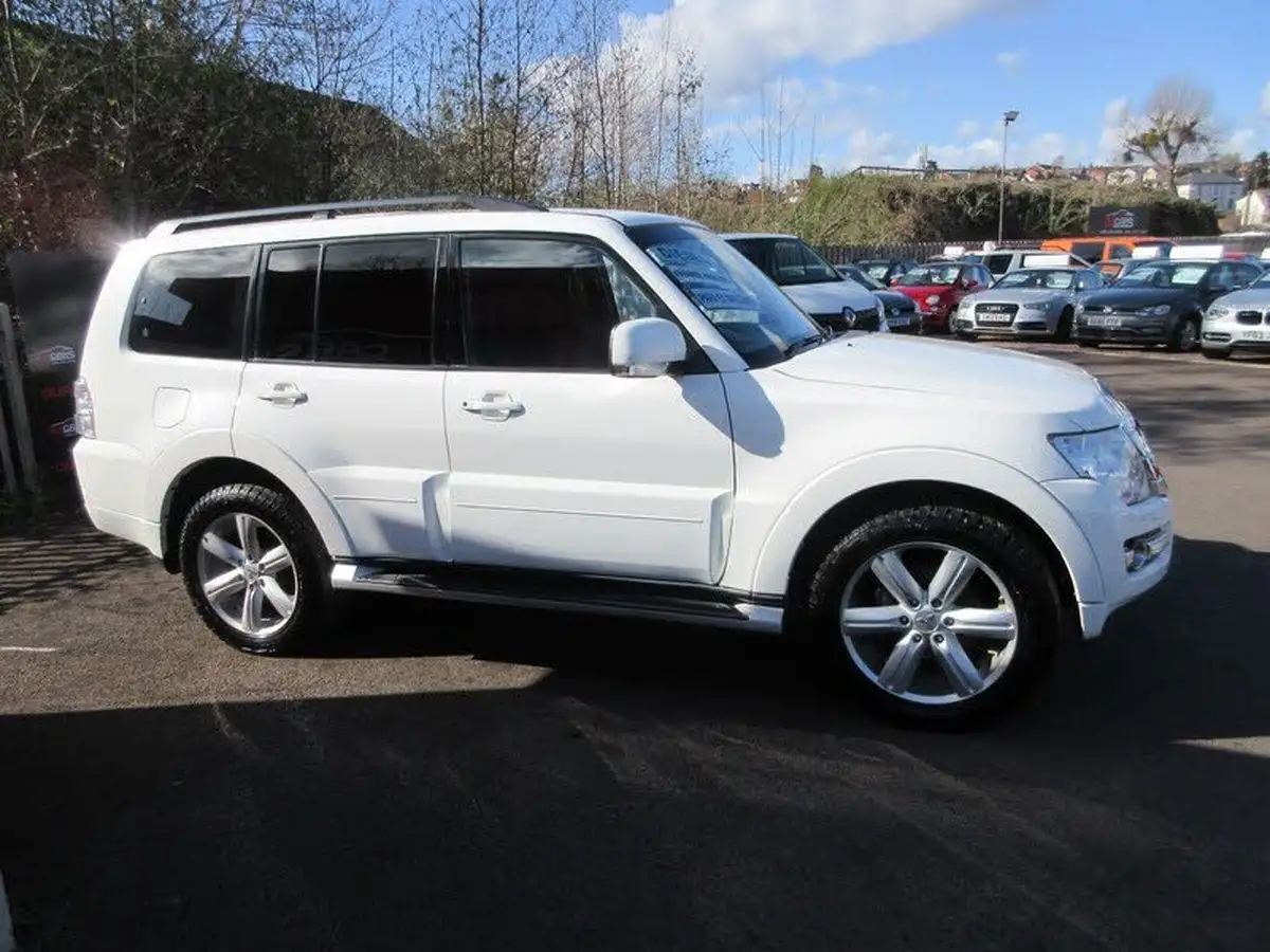 2014-mitsubishi-shogun-32td-sg2-32-di-dc-4work-lwb-window-van-big-6