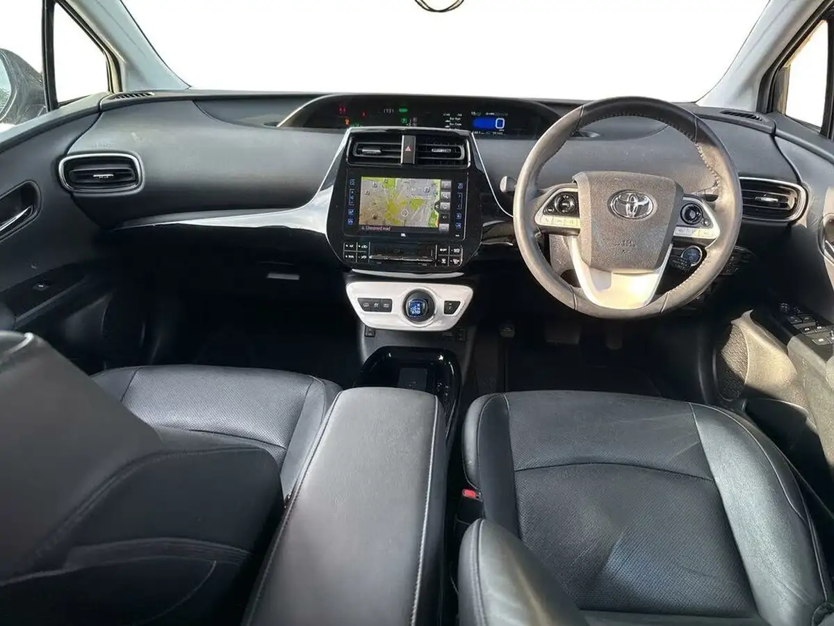 2017-toyota-prius-18-vvt-i-excel-plug-in-big-12