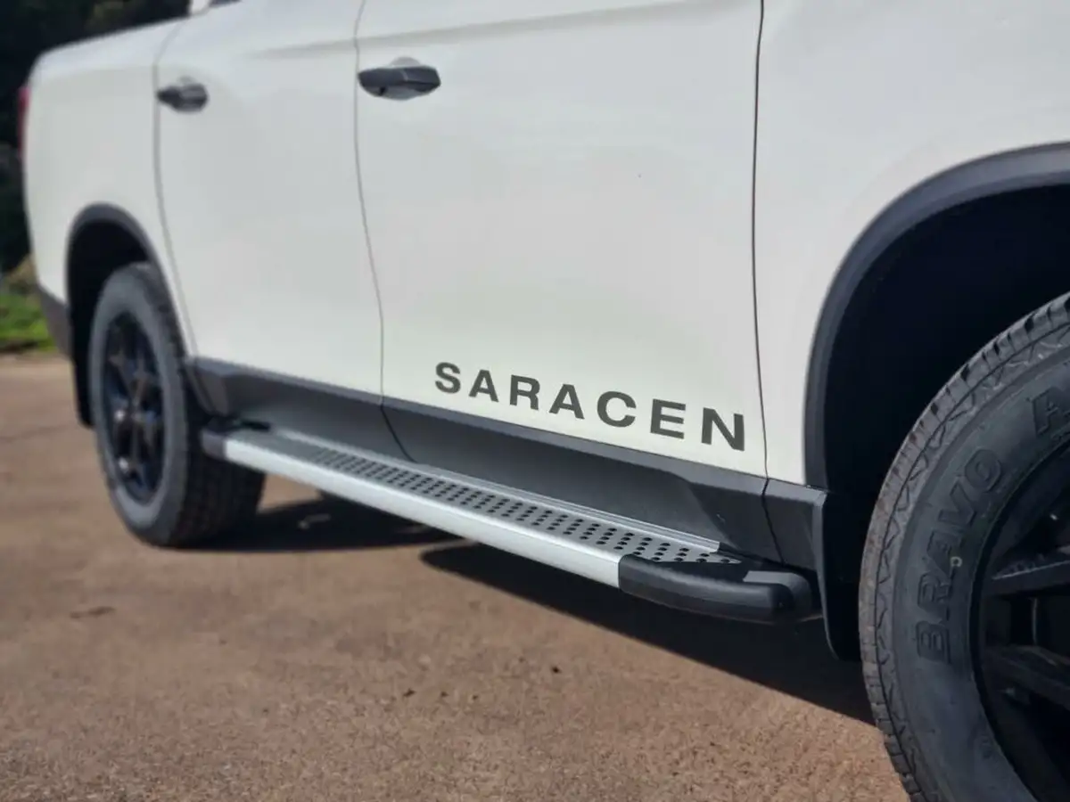 2024-kgm-ssangyong-musso-22td-saracen-big-2