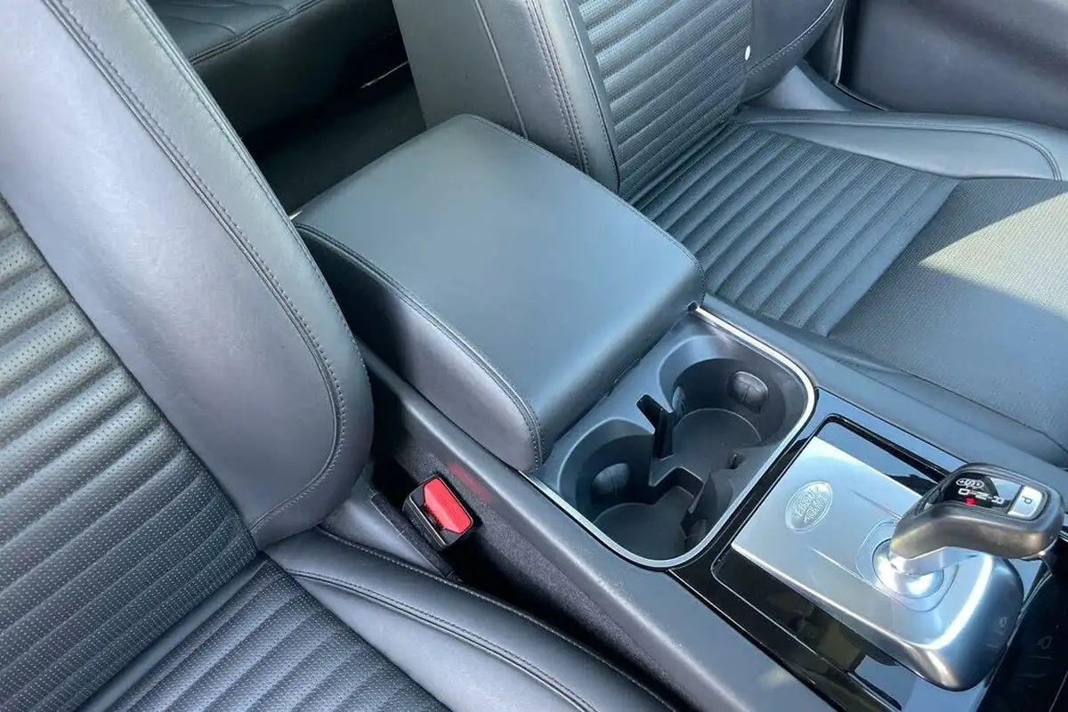 2021-land-rover-discovery-sport-20-p250-hse-big-35