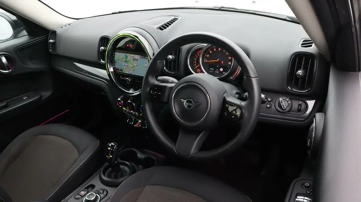 2022-mini-countryman-15-cooper-classic-premium-auto-big-9