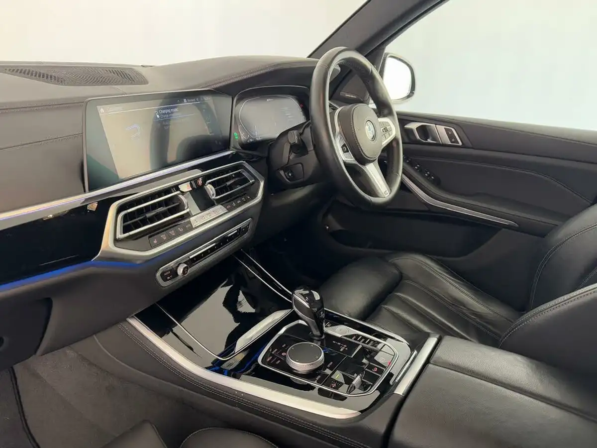 2020-bmw-x5-30-xdrive-45e-m-sport-big-14