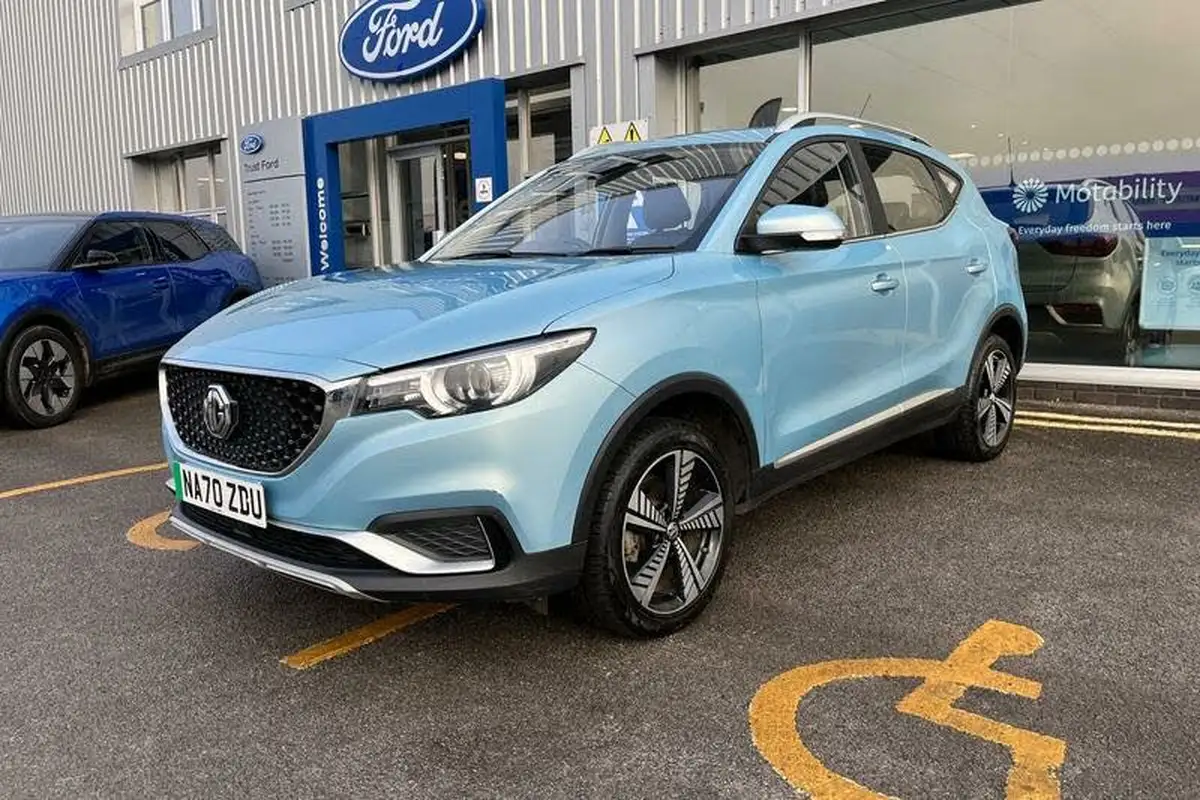 2020-mg-zs-suv-e-exclusive-ev-big-36