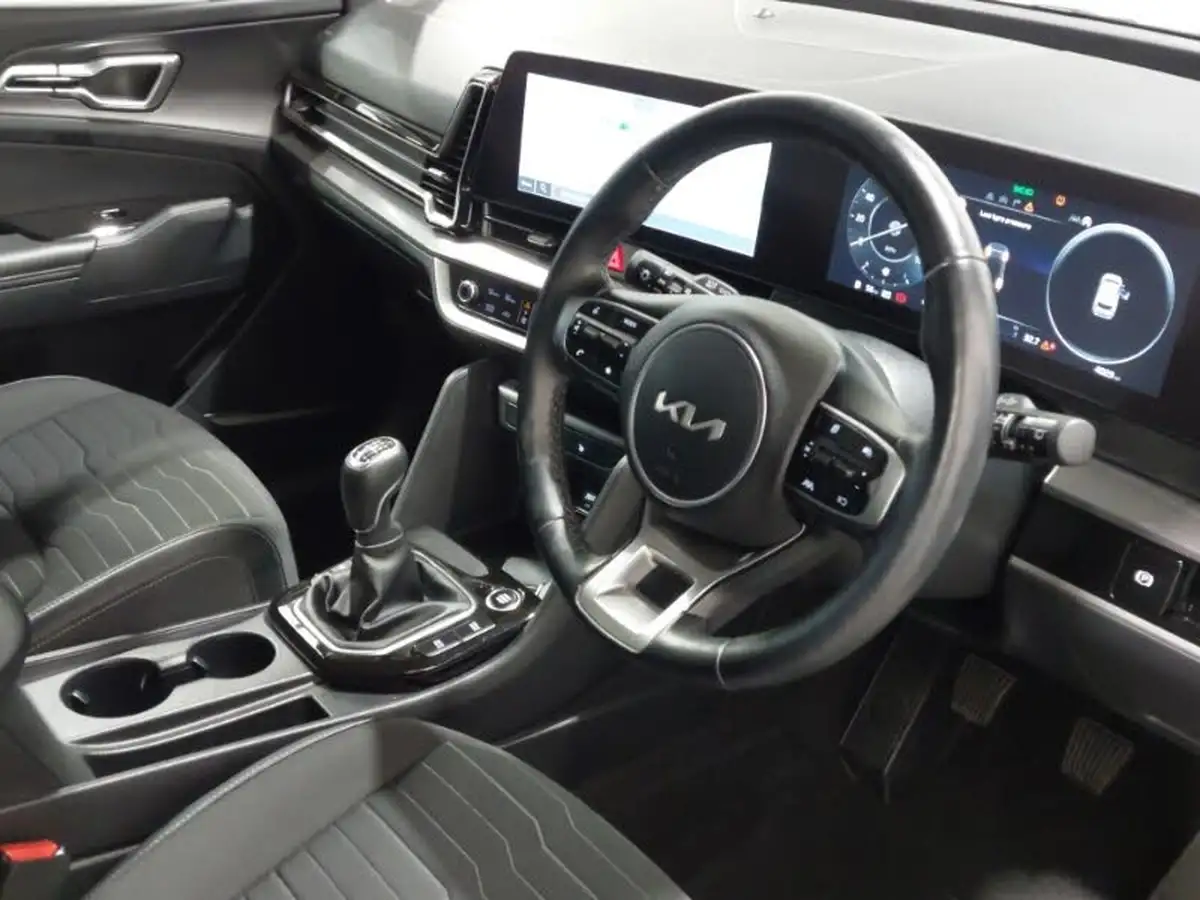 2023-kia-sportage-16-t-gdi-3-148bhp-big-17